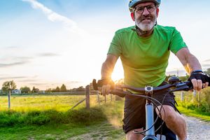 Їзда на велосипеді без протікання - як впоратися з підтіканням сечі активним чоловікам
